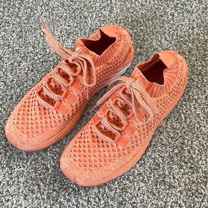 NOBULL Knit Runners, Size 8.5, Light Orange/Coral